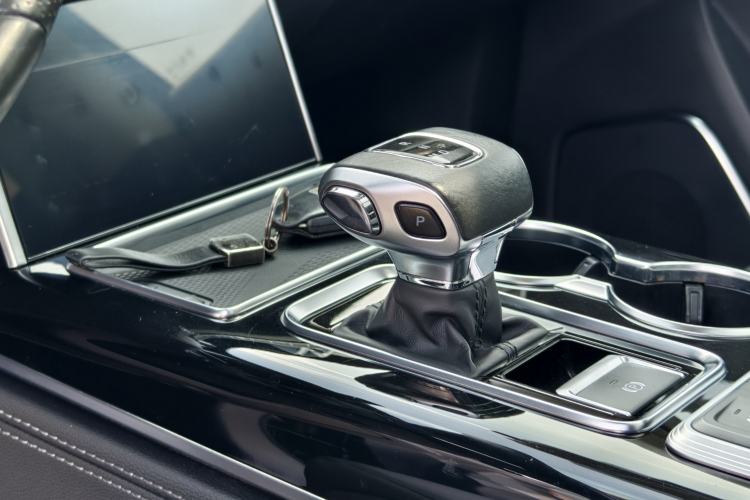 Used Hongqi HS7 2019 3.0T Automatic All-Wheel Drive Smart Connect Flagship Edition Gear Lever