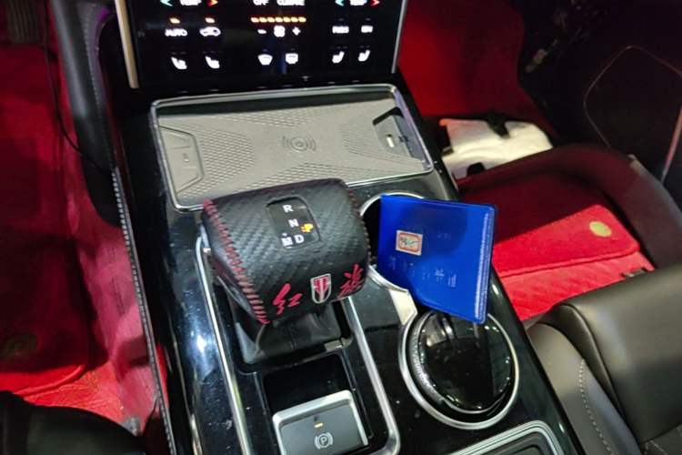 Used Hongqi HS7 2019 3.0T Automatic All-Wheel Drive Smart Connect Flagship Edition Gear Lever