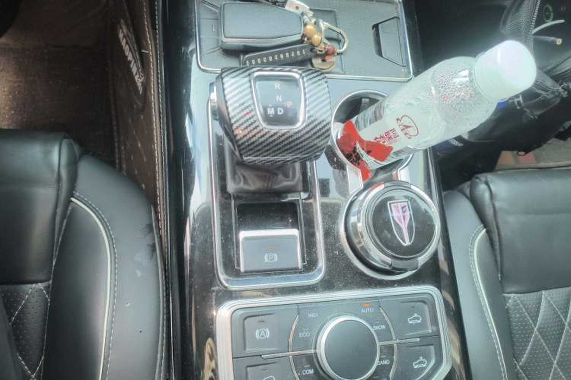 Used Hongqi HS7 2019 3.0T Automatic All-Wheel Drive Smart Connect Flagship Edition Gear Lever