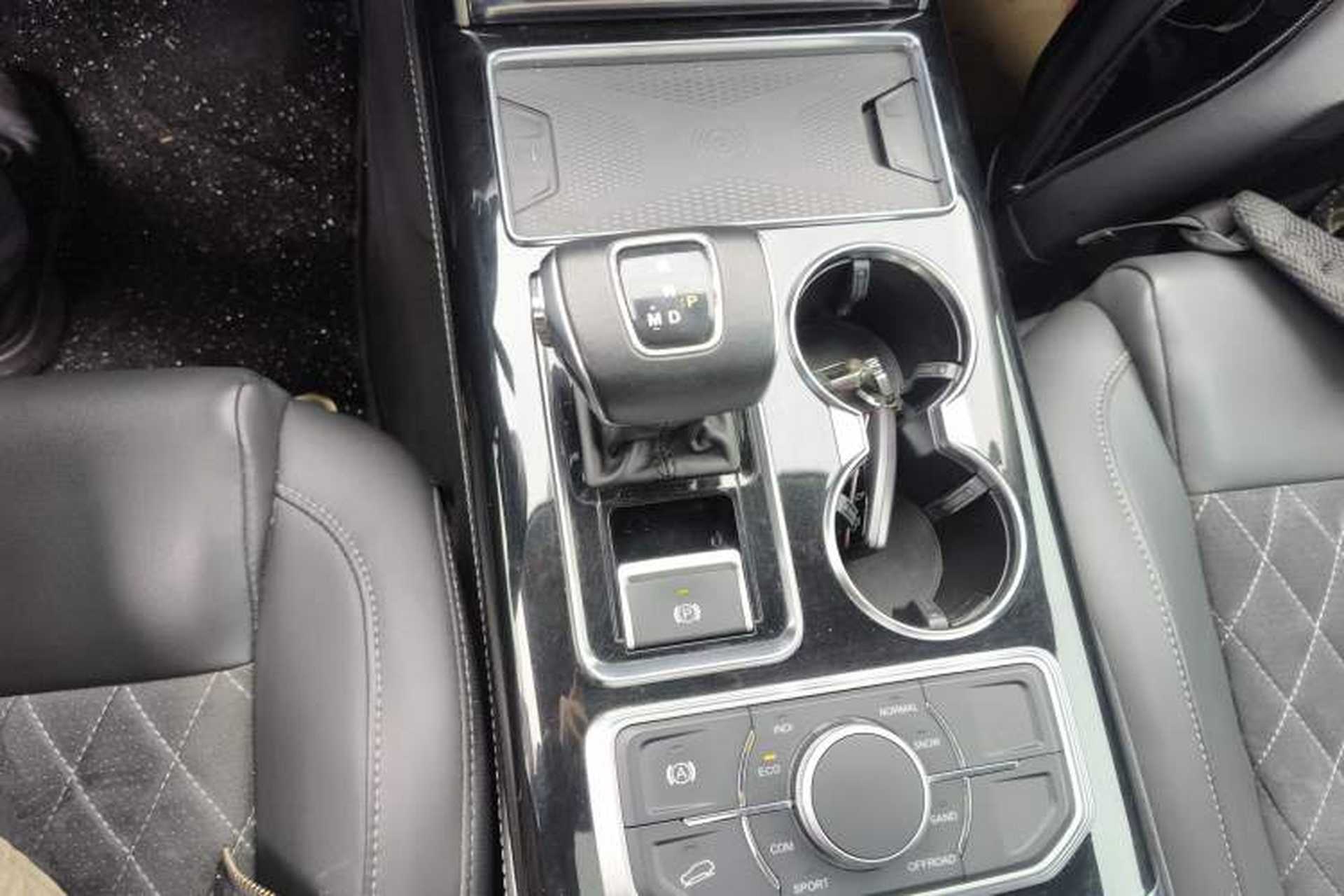 Used Hongqi HS7 2019 3.0T Automatic All-Wheel Drive Flagship Edition Gear Lever