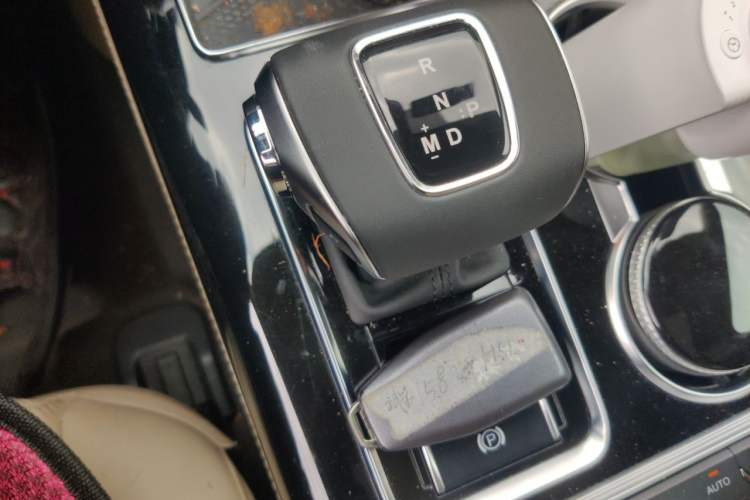 Used Hongqi HS7 2019 3.0T Automatic All-Wheel Drive Smart Connect Flagship Edition Gear Lever