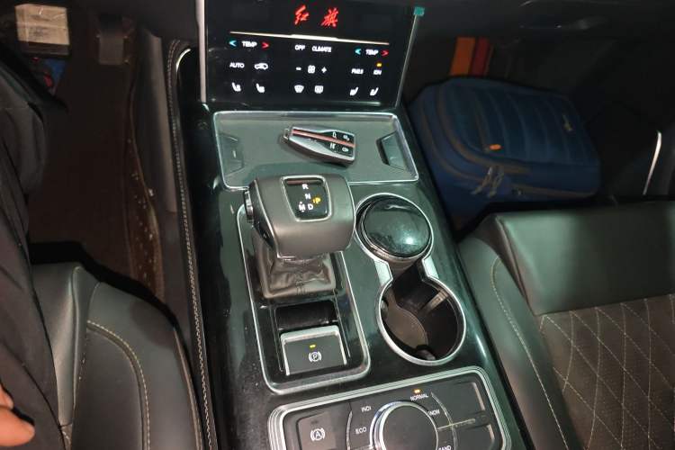 Used Hongqi HS7 2019 3.0T Automatic All-Wheel Drive Smart Connect Flagship Edition Gear Lever