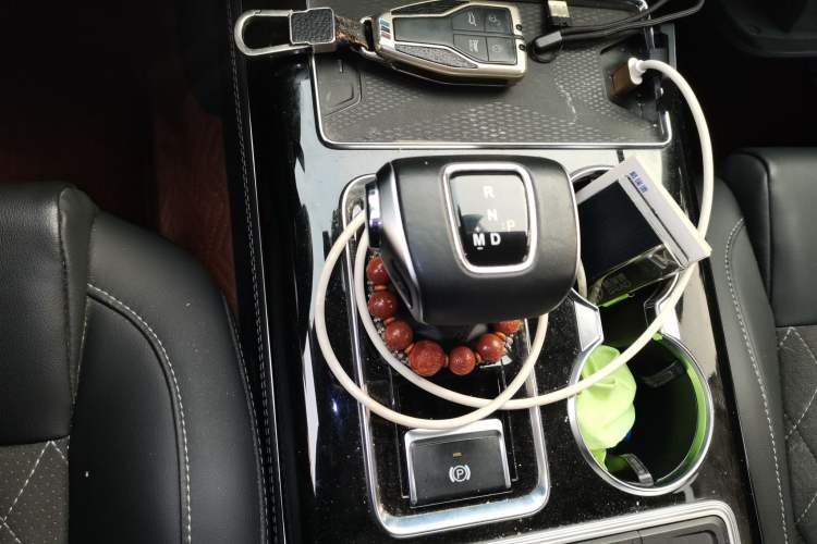 Used Hongqi HS7 2019 3.0T Automatic All-Wheel Drive Smart Connect Flagship Edition Gear Lever