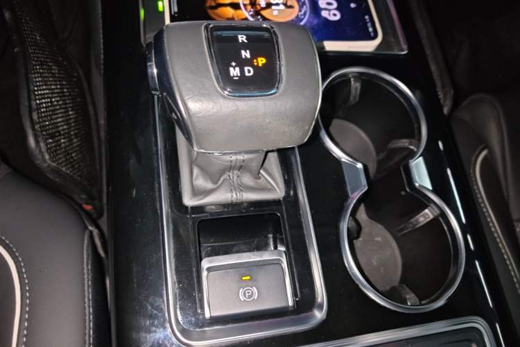 Used Hongqi HS7 2019 3.0T Automatic All-Wheel Drive Smart Connect Flagship Edition Gear Lever
