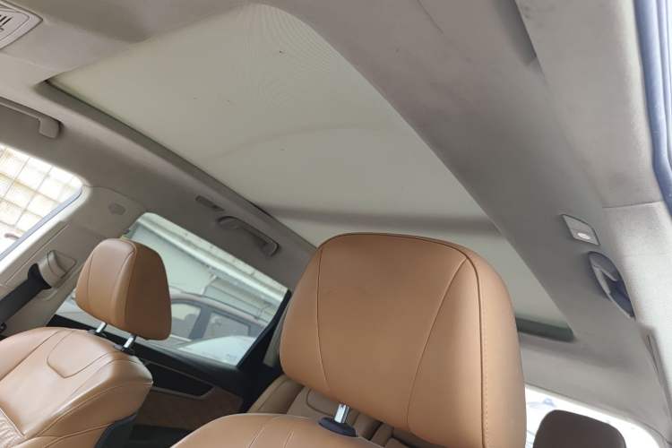 Used Hongqi HS7 2019 3.0T Automatic All-Wheel Drive Smart Connect Flagship Edition Headliner