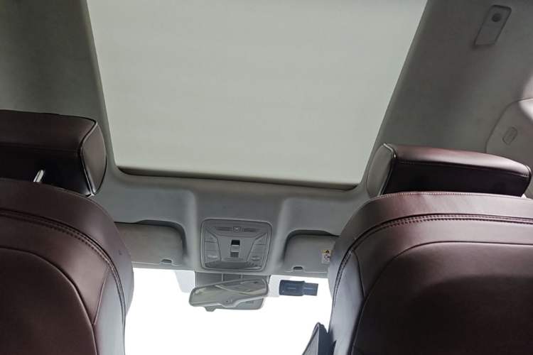 Used Hongqi HS7 2019 3.0T Automatic All-Wheel Drive Smart Connect Flagship Edition Headliner