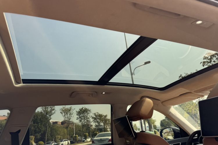 Used Hongqi HS7 2019 3.0T Automatic All-Wheel Drive Smart Connect Flagship Edition Headliner