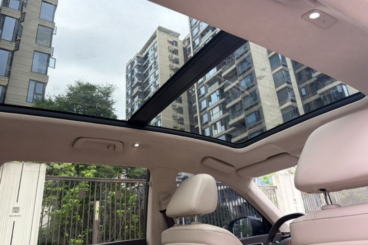 Used Hongqi HS7 2019 3.0T Automatic All-Wheel Drive Smart Connect Flagship Edition Headliner
