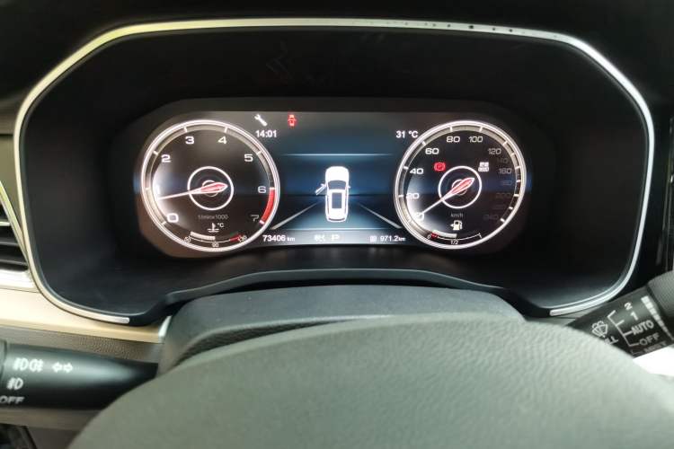 Used Hongqi HS7 2019 3.0T Automatic All-Wheel Drive Smart Connect Flagship Edition Instrument Cluster