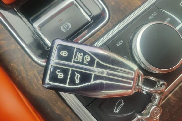 Used Hongqi HS7 2019 3.0T Automatic All-Wheel Drive Smart Connect Flagship Edition Interior 1