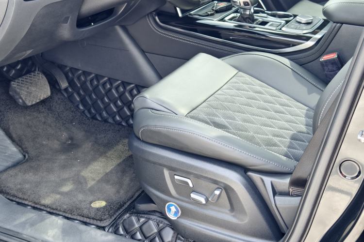 Used Hongqi HS7 2019 3.0T Automatic All-Wheel Drive Smart Connect Flagship Edition Left Front Seat