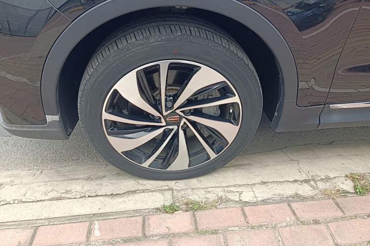 Used Hongqi HS7 2019 3.0T Automatic All-Wheel Drive Smart Connect Flagship Edition Left Front Wheel Hub