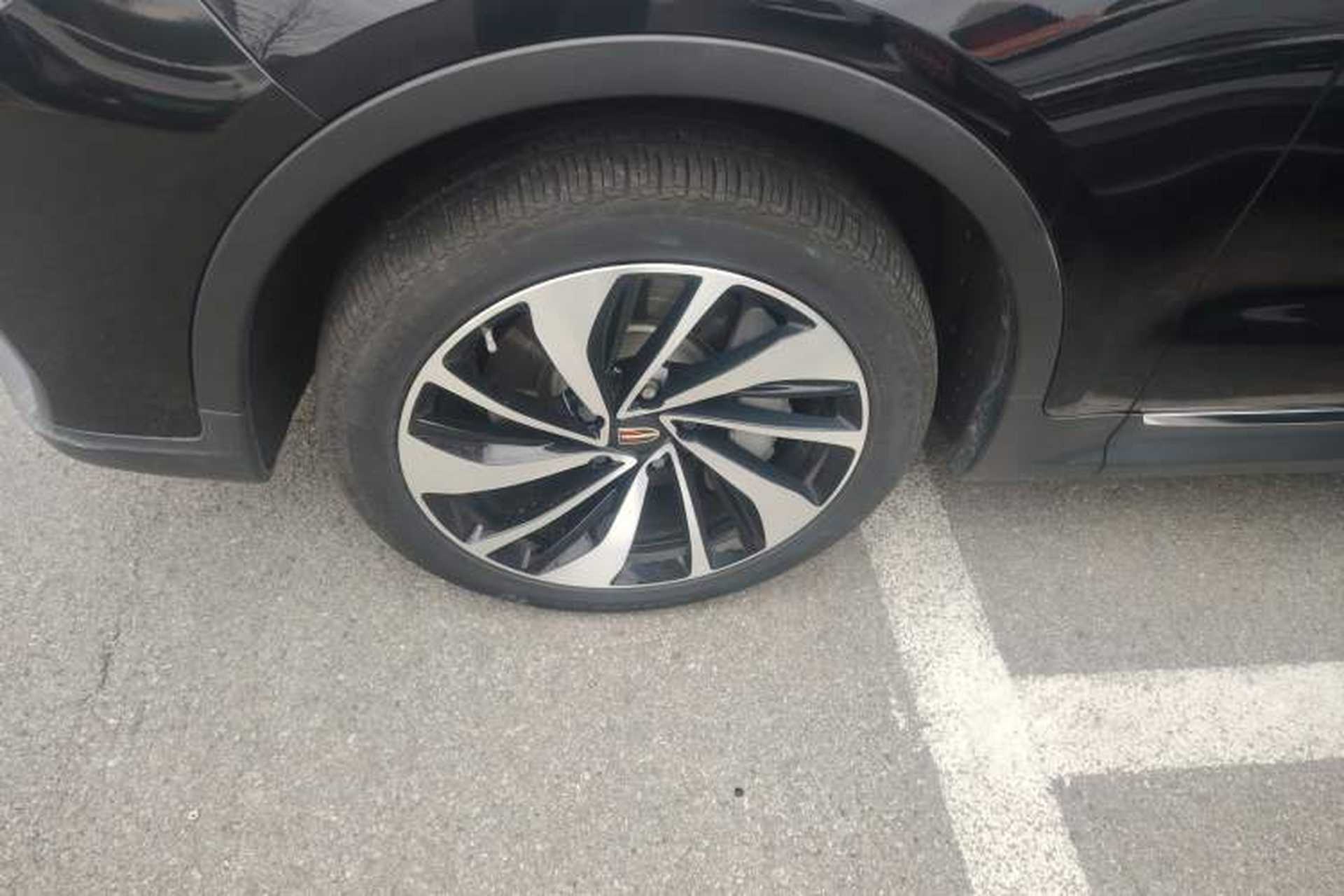 Used Hongqi HS7 2019 3.0T Automatic All-Wheel Drive Smart Connect Flagship Edition Left Front Wheel Hub