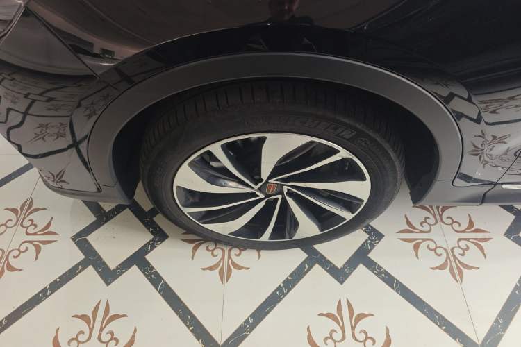 Used Hongqi HS7 2019 3.0T Automatic All-Wheel Drive Smart Connect Flagship Edition Left Front Wheel Hub