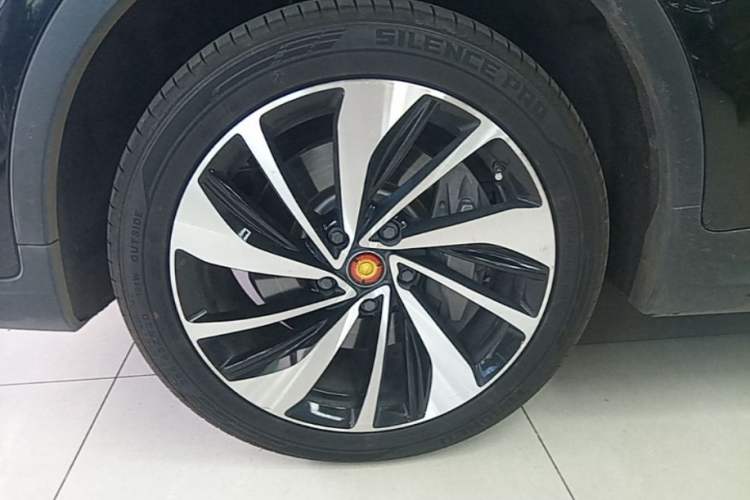 Used Hongqi HS7 2019 3.0T Automatic All-Wheel Drive Smart Connect Flagship Edition Left Front Wheel Hub