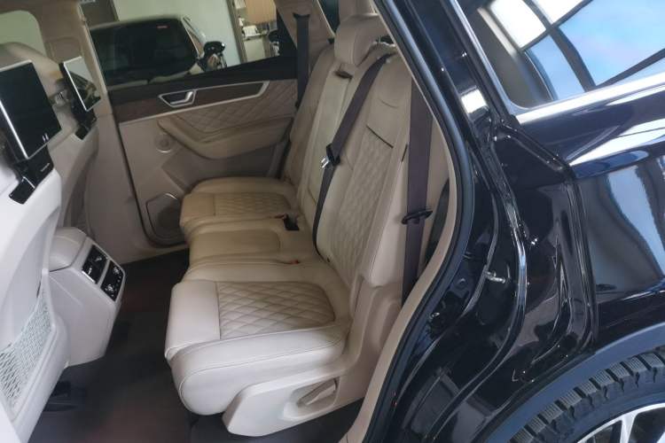 Used Hongqi HS7 2019 3.0T Automatic All-Wheel Drive Smart Connect Flagship Edition Left Rear Seat