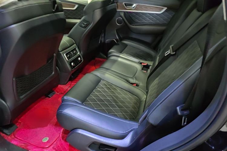 Used Hongqi HS7 2019 3.0T Automatic All-Wheel Drive Smart Connect Flagship Edition Left Rear Seat
