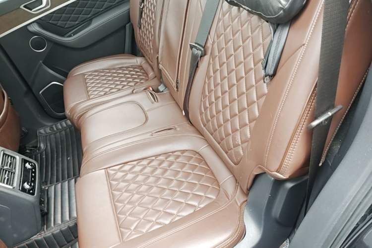 Used Hongqi HS7 2019 3.0T Automatic All-Wheel Drive Smart Connect Flagship Edition Left Rear Seat