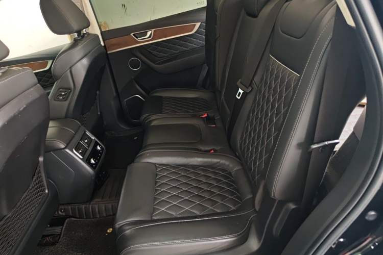 Used Hongqi HS7 2019 3.0T Automatic All-Wheel Drive Smart Connect Flagship Edition Left Rear Seat
