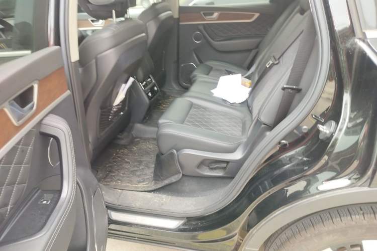 Used Hongqi HS7 2019 3.0T Automatic All-Wheel Drive Smart Connect Flagship Edition Left Rear Seat