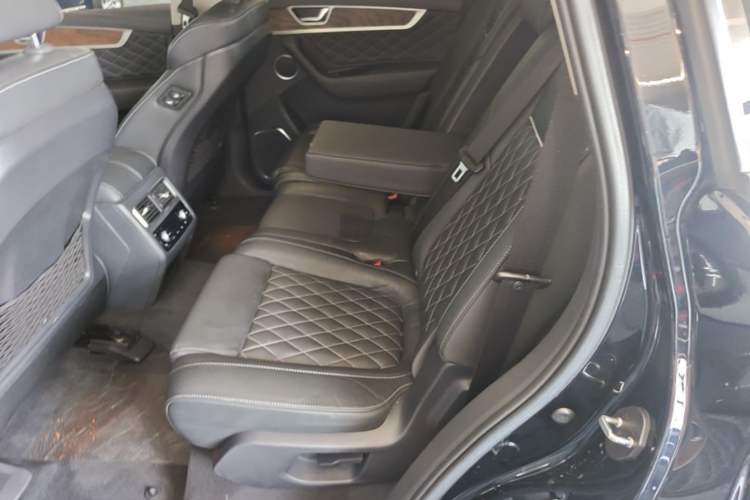 Used Hongqi HS7 2019 3.0T Automatic All-Wheel Drive Smart Connect Flagship Edition Left Rear Seat