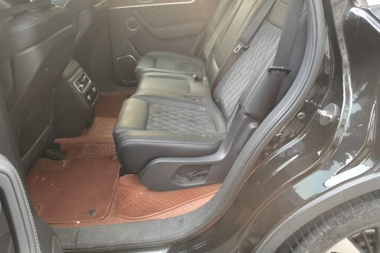Used Hongqi HS7 2019 3.0T Automatic All-Wheel Drive Smart Connect Flagship Edition Left Rear Seat