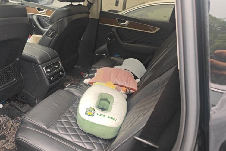 Used Hongqi HS7 2019 3.0T Automatic All-Wheel Drive Smart Connect Flagship Edition Left Rear Seat