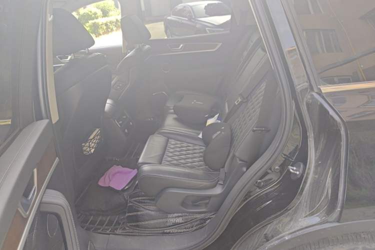 Used Hongqi HS7 2019 3.0T Automatic All-Wheel Drive Smart Connect Flagship Edition Left Rear Seat
