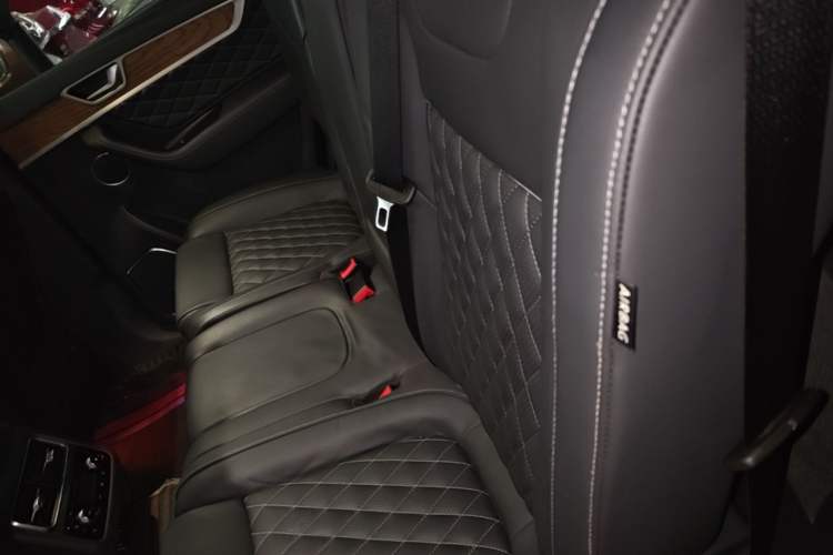 Used Hongqi HS7 2019 3.0T Automatic All-Wheel Drive Smart Connect Flagship Edition Left Rear Seat