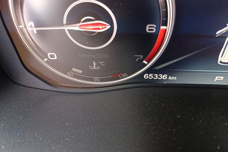 Used Hongqi HS7 2019 3.0T Automatic All-Wheel Drive Smart Connect Flagship Edition Odometer Close Up