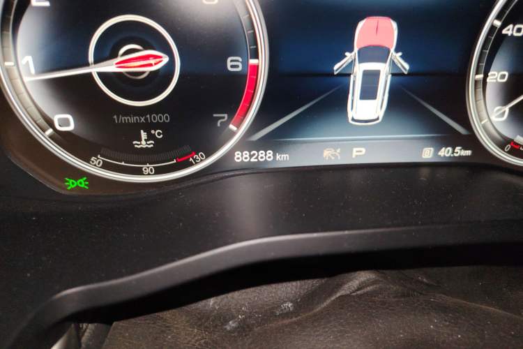 Used Hongqi HS7 2019 3.0T Automatic All-Wheel Drive Smart Connect Flagship Edition Odometer Close Up