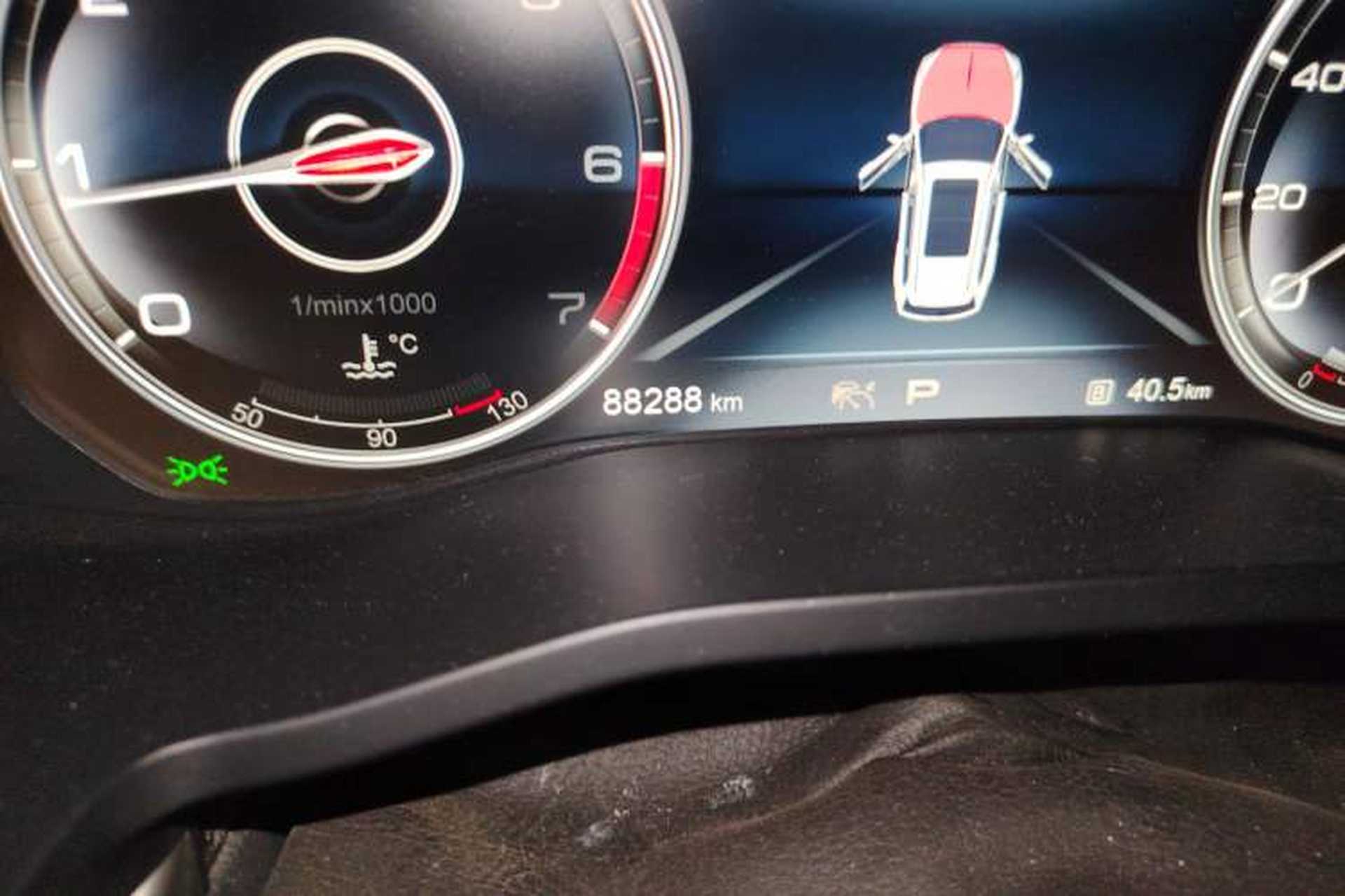Used Hongqi HS7 2019 3.0T Automatic All-Wheel Drive Smart Connect Flagship Edition Odometer Close Up