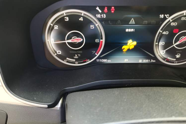Used Hongqi HS7 2019 3.0T Automatic All-Wheel Drive Smart Connect Flagship Edition Odometer Close Up