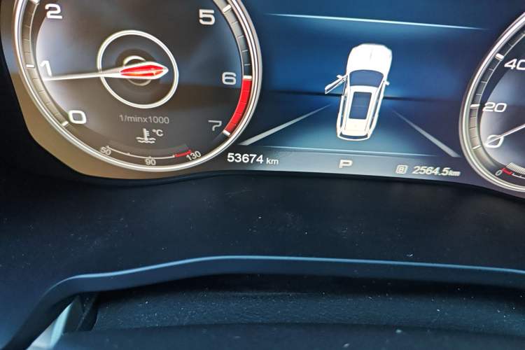 Used Hongqi HS7 2019 3.0T Automatic All-Wheel Drive Smart Connect Flagship Edition Odometer Close Up