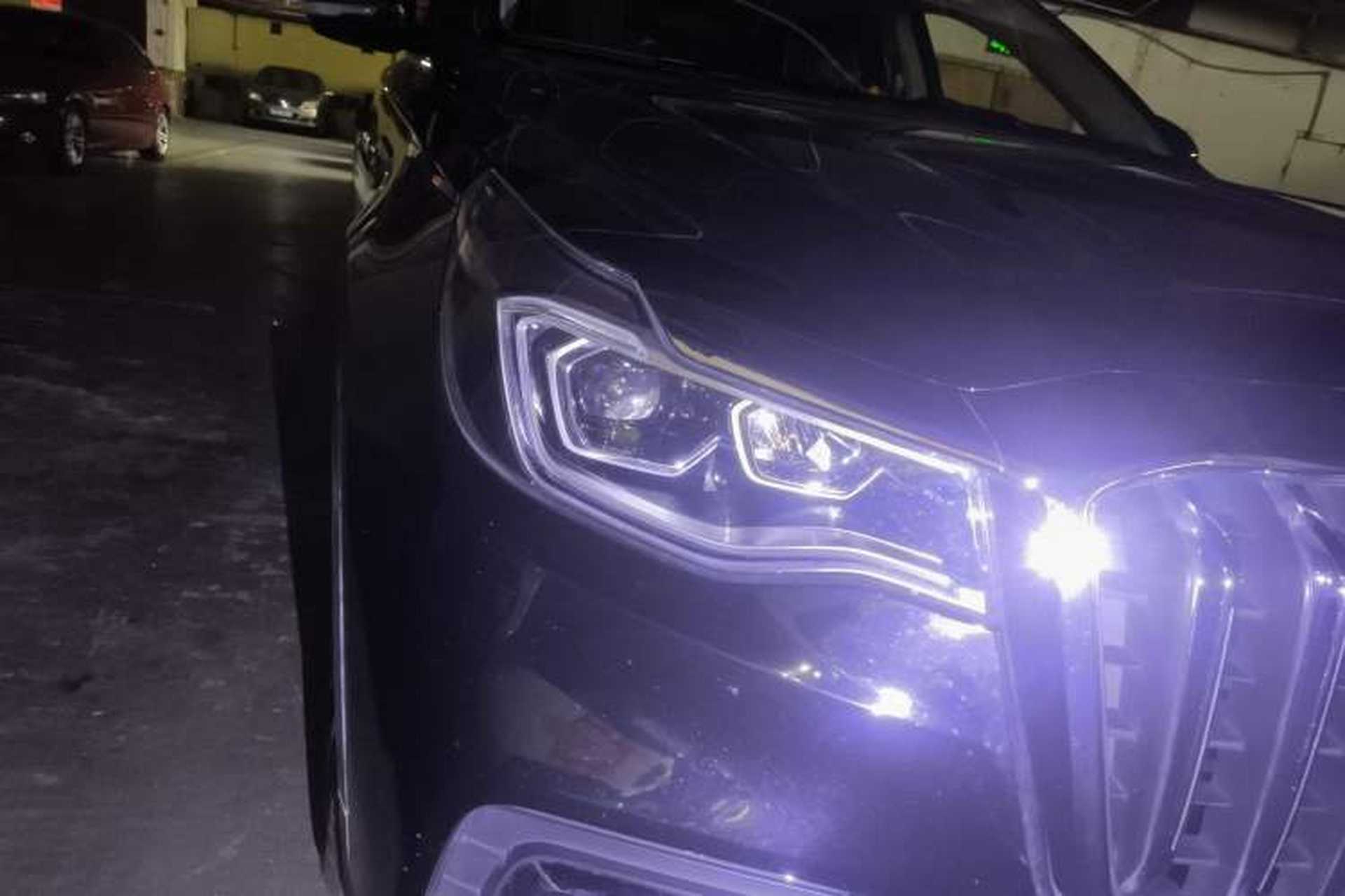 Used Hongqi HS7 2019 3.0T Automatic All-Wheel Drive Smart Connect Flagship Edition Right Front Headlight