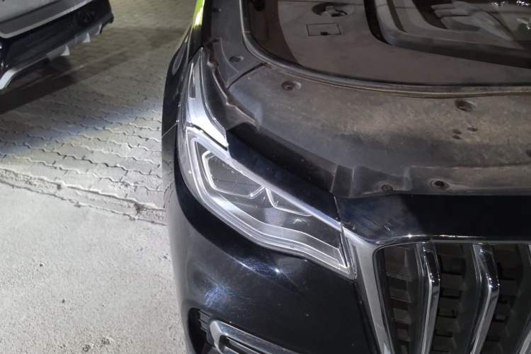 Used Hongqi HS7 2019 3.0T Automatic All-Wheel Drive Smart Connect Flagship Edition Right Front Headlight