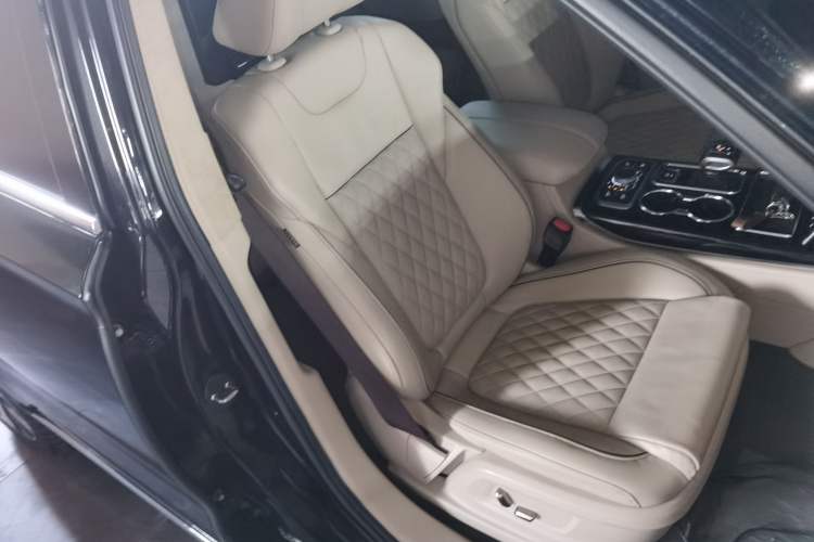 Used Hongqi HS7 2019 3.0T Automatic All-Wheel Drive Smart Connect Flagship Edition Right Front Seat
