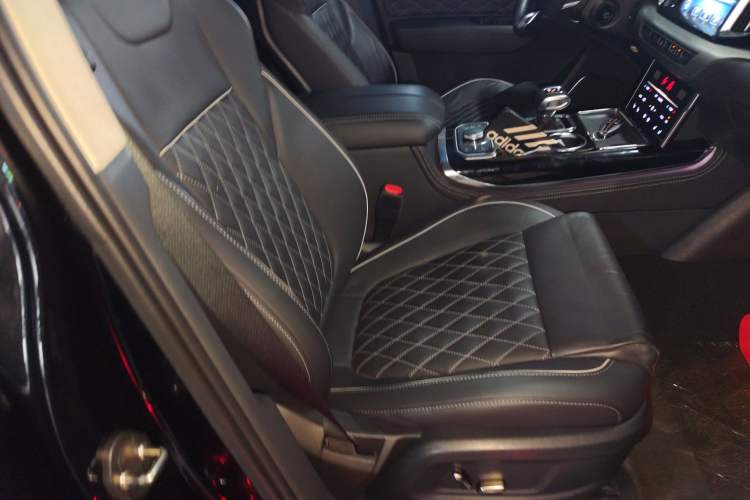 Used Hongqi HS7 2019 3.0T Automatic All-Wheel Drive Smart Connect Flagship Edition Right Front Seat