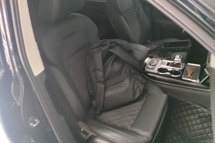 Used Hongqi HS7 2019 3.0T Automatic All-Wheel Drive Smart Connect Flagship Edition Right Front Seat