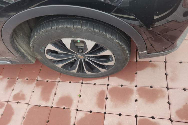 Used Hongqi HS7 2019 3.0T Automatic All-Wheel Drive Flagship Edition Right Front Wheel Hub