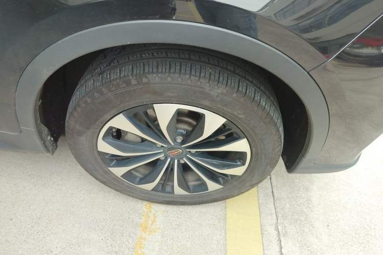 Used Hongqi HS7 2019 3.0T Automatic All-Wheel Drive Smart Connect Flagship Edition Right Front Wheel Hub