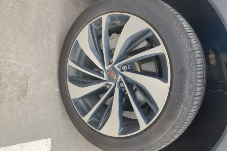 Used Hongqi HS7 2019 3.0T Automatic All-Wheel Drive Smart Connect Flagship Edition Right Front Wheel Hub