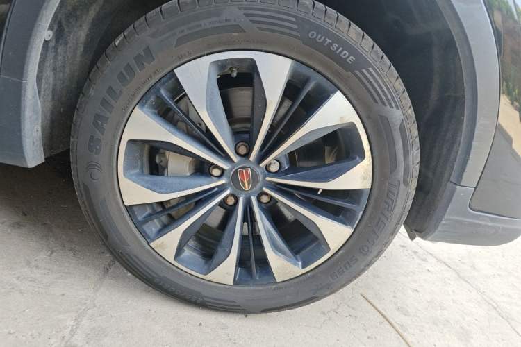 Used Hongqi HS7 2019 3.0T Automatic All-Wheel Drive Smart Connect Flagship Edition Right Front Wheel Hub
