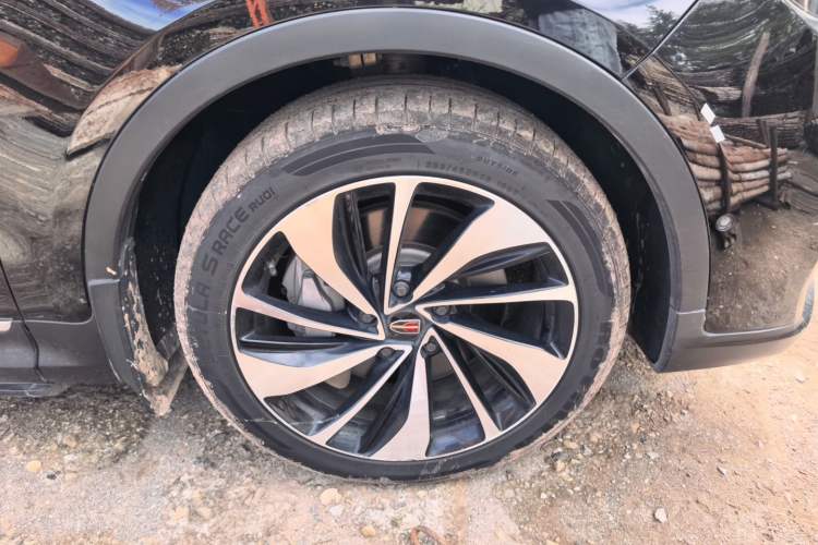 Used Hongqi HS7 2019 3.0T Automatic All-Wheel Drive Smart Connect Flagship Edition Right Front Wheel Hub