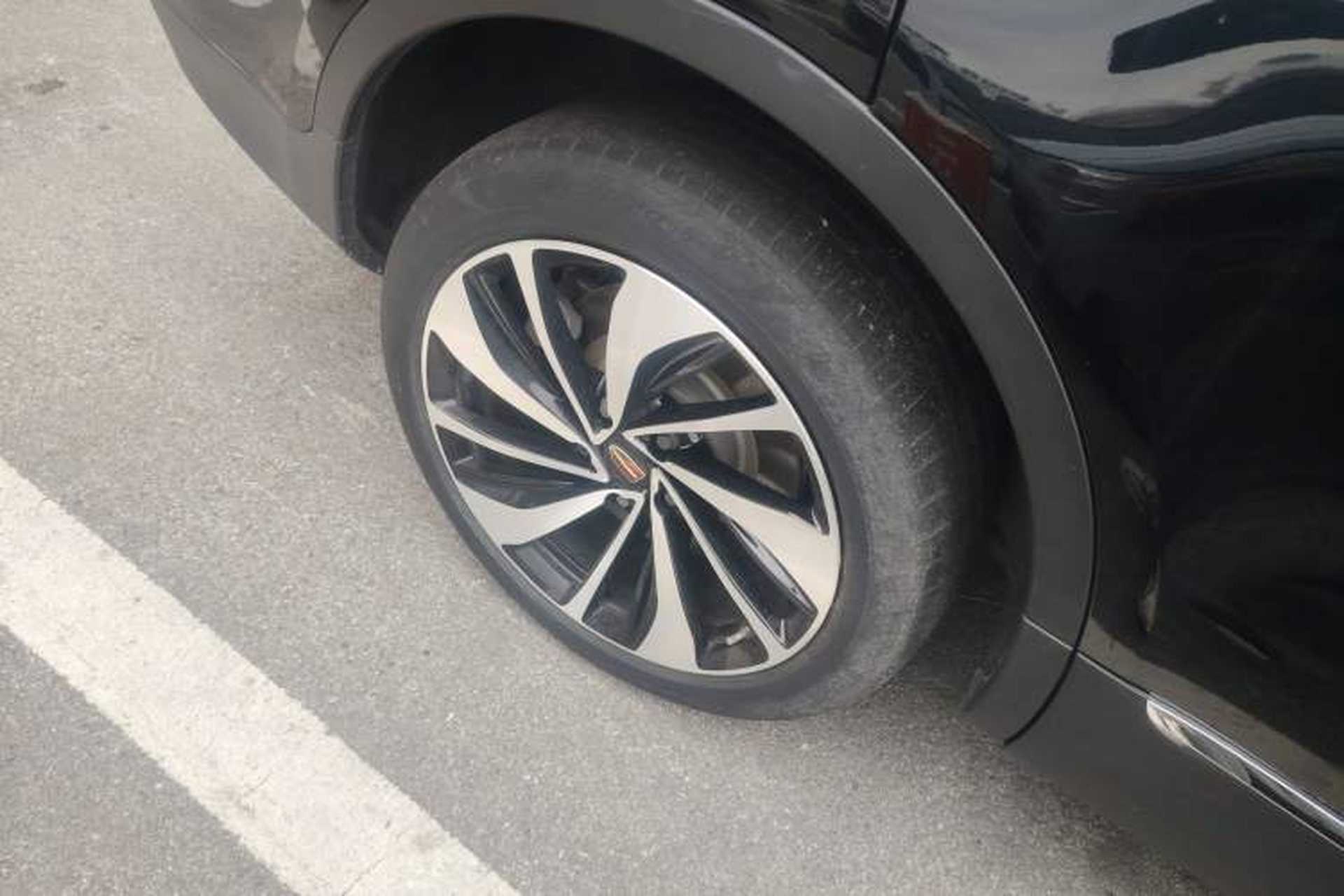 Used Hongqi HS7 2019 3.0T Automatic All-Wheel Drive Smart Connect Flagship Edition Right Rear Wheel Hub