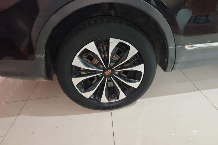 Used Hongqi HS7 2019 3.0T Automatic All-Wheel Drive Smart Connect Flagship Edition Right Rear Wheel Hub