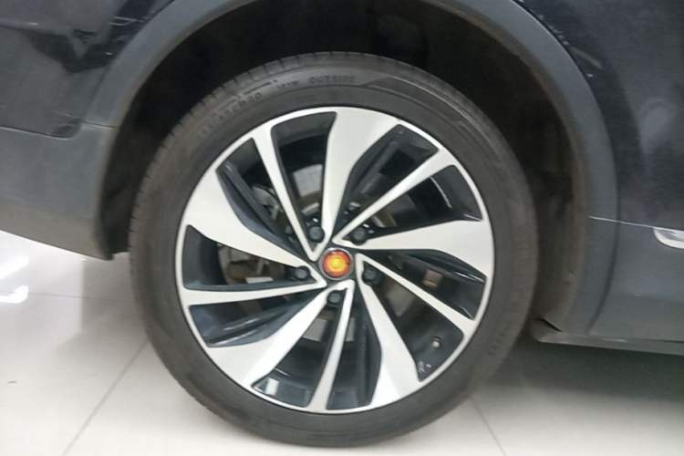 Used Hongqi HS7 2019 3.0T Automatic All-Wheel Drive Smart Connect Flagship Edition Right Rear Wheel Hub