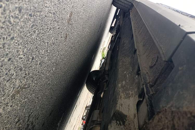 Used Hongqi HS7 2019 3.0T Automatic All-Wheel Drive Smart Connect Flagship Edition Right Side Sill