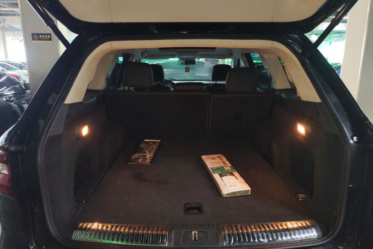 Used Hongqi HS7 2019 3.0T Automatic All-Wheel Drive Smart Connect Flagship Edition Trunk