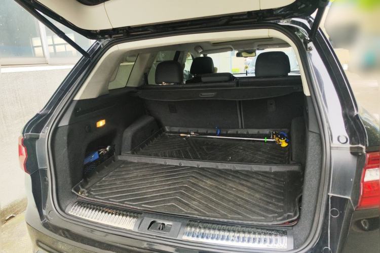 Used Hongqi HS7 2019 3.0T Automatic All-Wheel Drive Smart Connect Flagship Edition Trunk